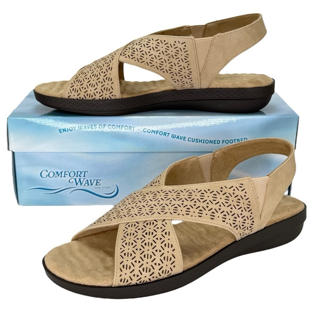 Easy Street Claudia Tan Perforated Faux Leather Womens Sandals Size 9M